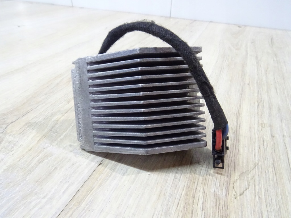 фото №1, Резистор вентилятор audi seat skoda vw 5hl351321-281