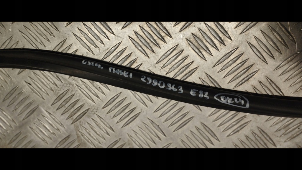 фото №7, Bmw x3 e83 прокладка капот 2990363