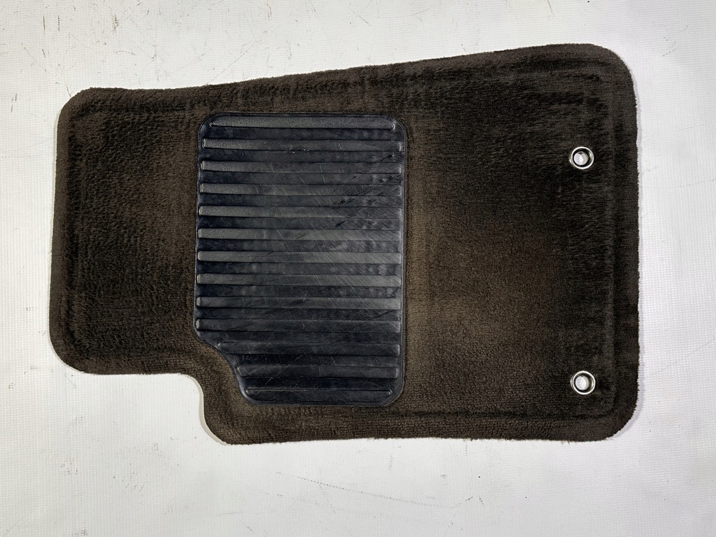 фото №8, Килимки перед передні велюрові chevrolet camaro 2009 - 2015