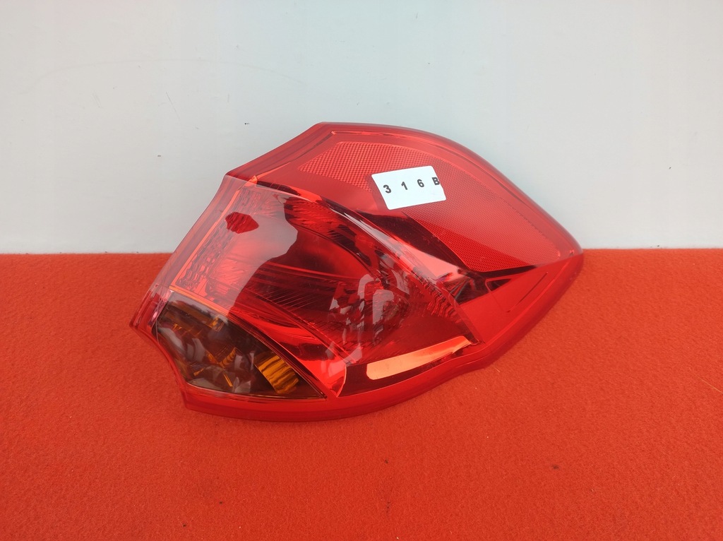 фото №1, Kia ceed 2 ii 12-16 rok hb права лампа задня задня 92402-a20 316b