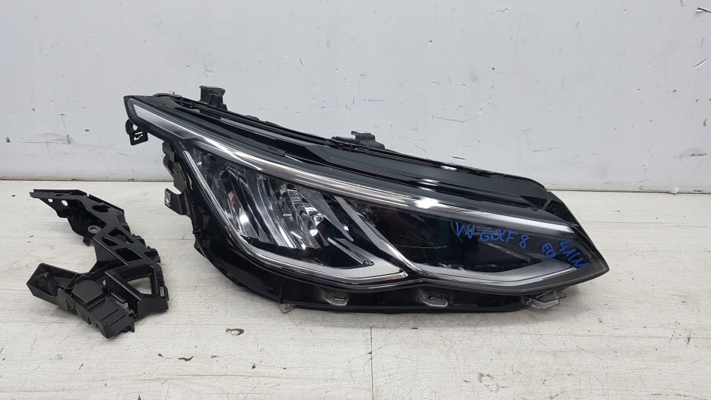 фото №1, Vw golf 8 viii лампа правый перед направляющая eu