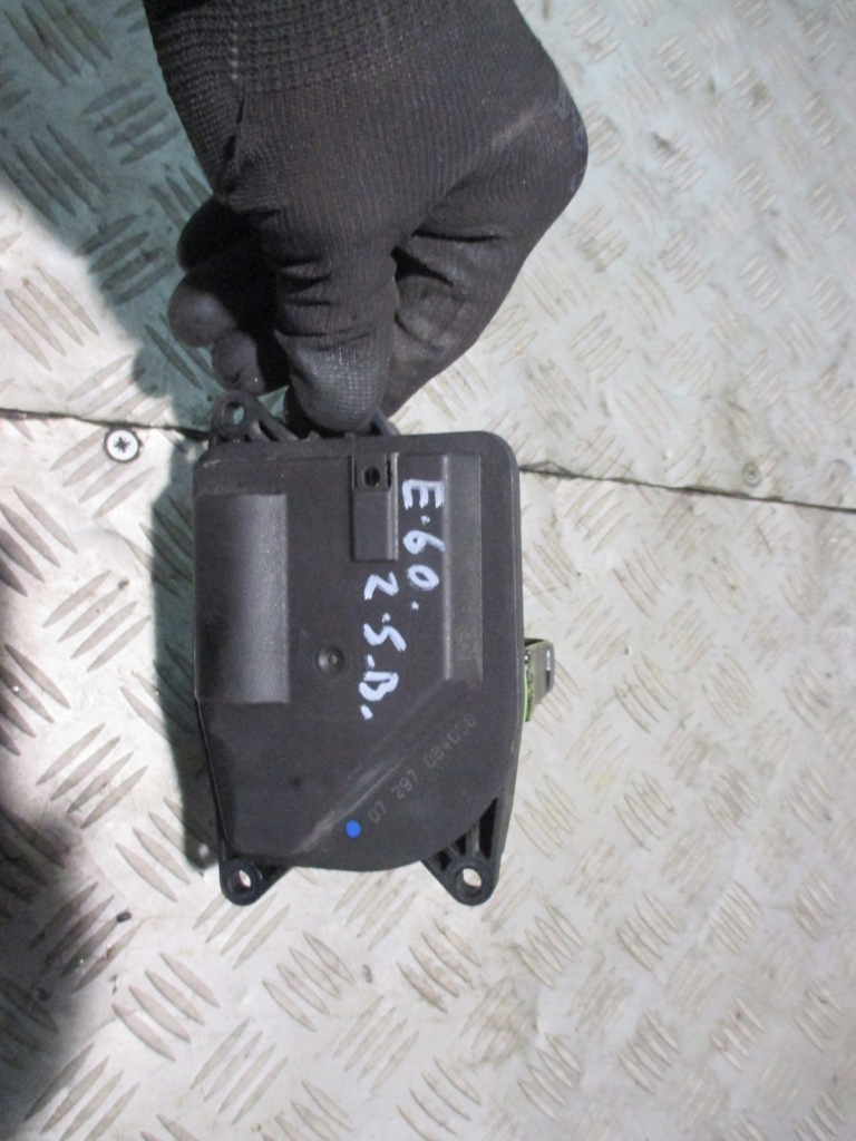 Купити Клапан колектор disa впускний bmw e60 04- 2.5 бензин