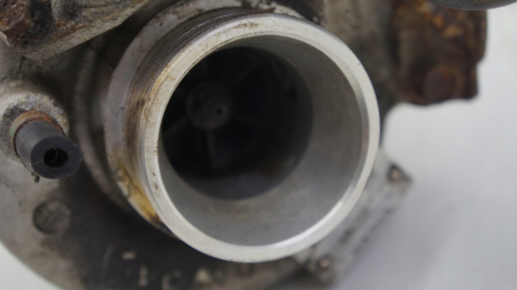 фото №4, Volvo c70 турбонагнетатель 2.4t 9471656