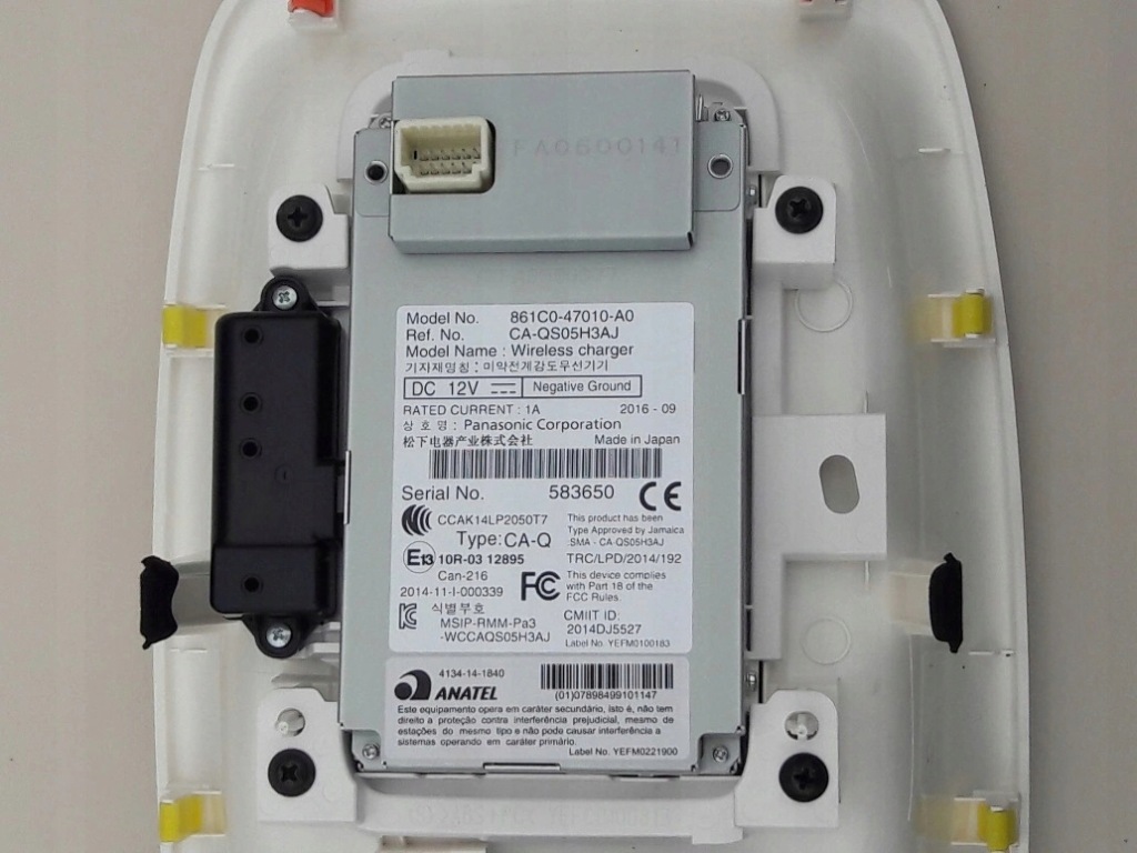 фото №10, Toyota prius iv phv xv50 зарядное устройство do телефона 15-