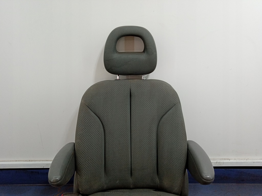 фото №4, Voyager iv caravan сиденье задняя левый задний 2 ряд