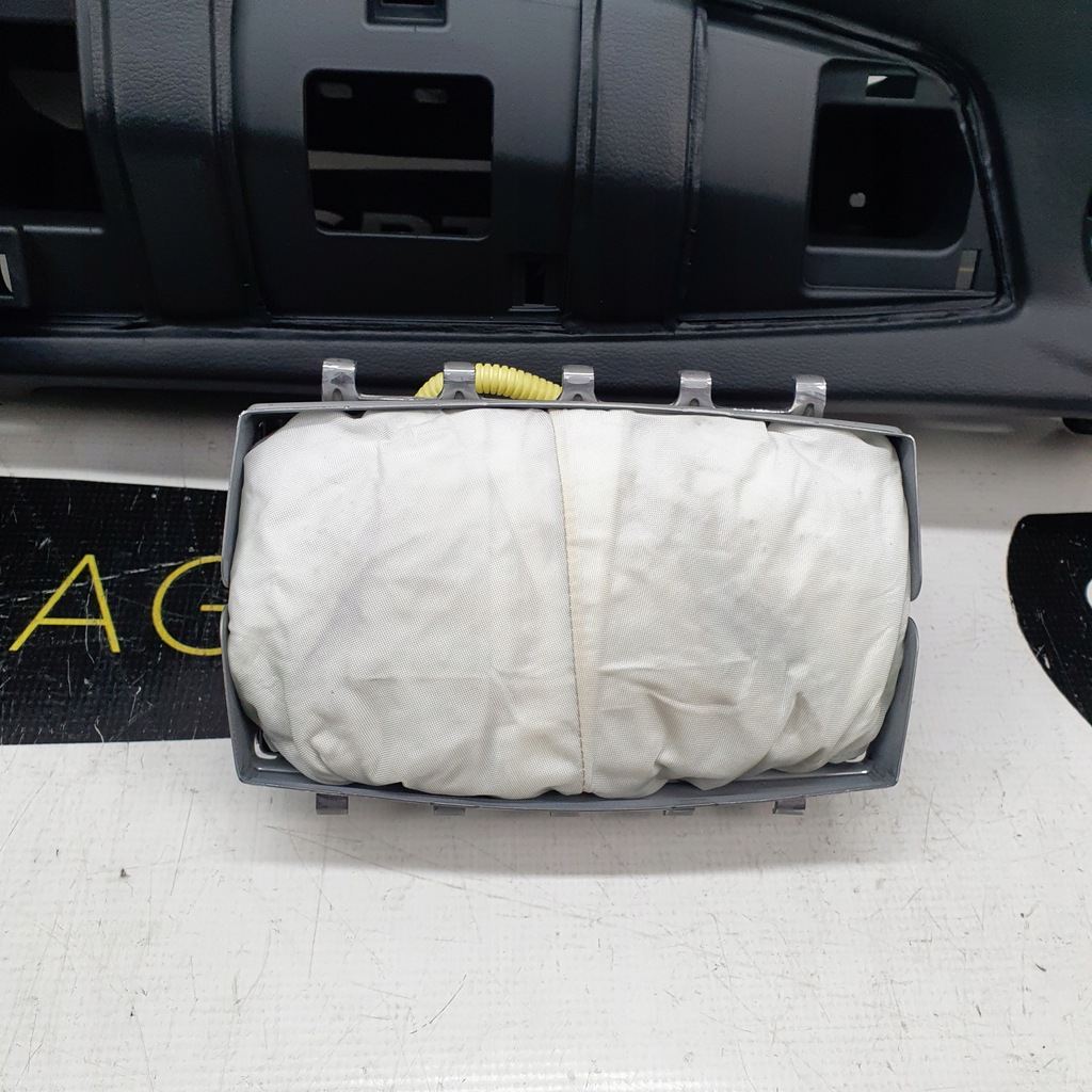 фото №8, Subaru brz приборная панель консоль подушки безопасности ремни подушка безопасности