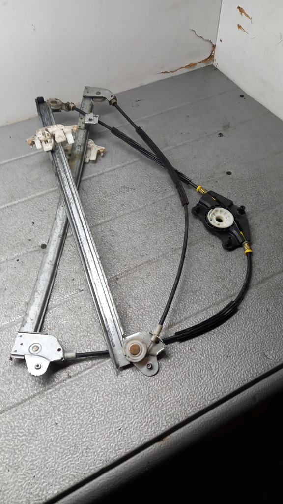 фото №4, Подъемник правый перед peugeot 807 04r 2.2hdi