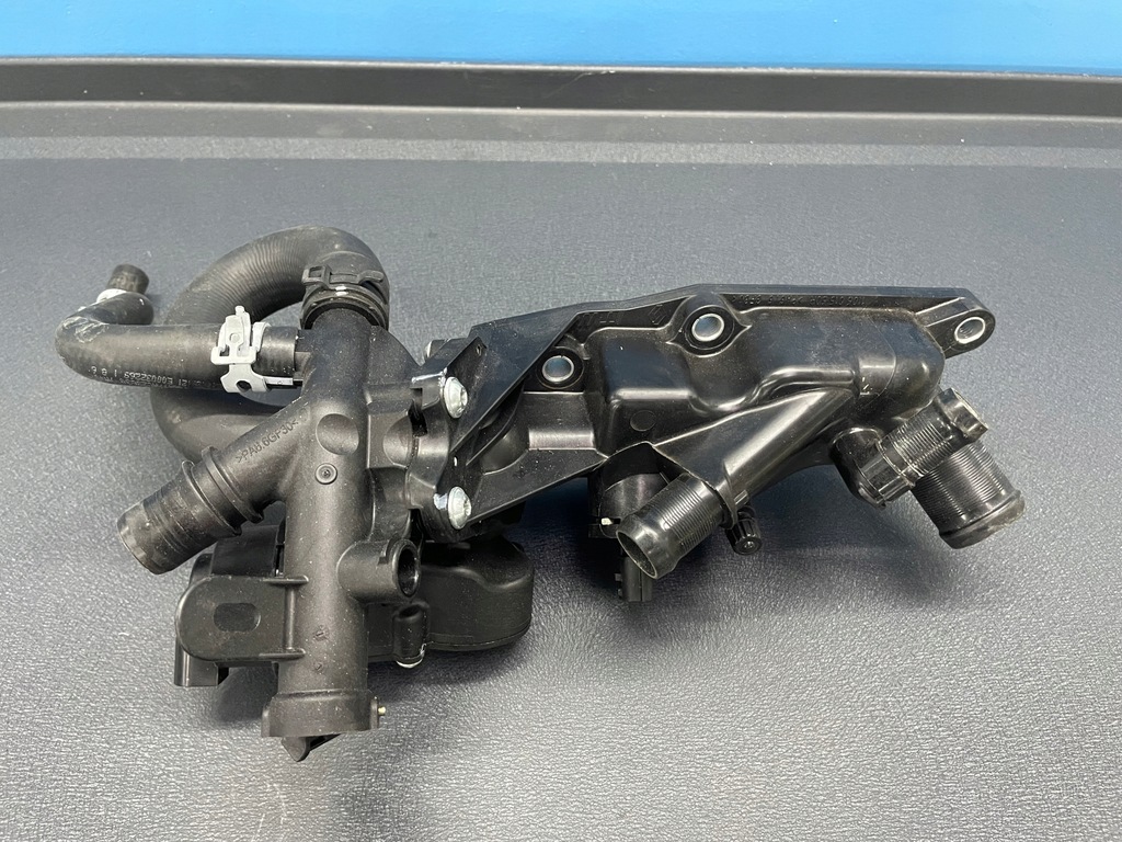 фото №1, Корпус термостата renault megane iv 12.tce 110601560r