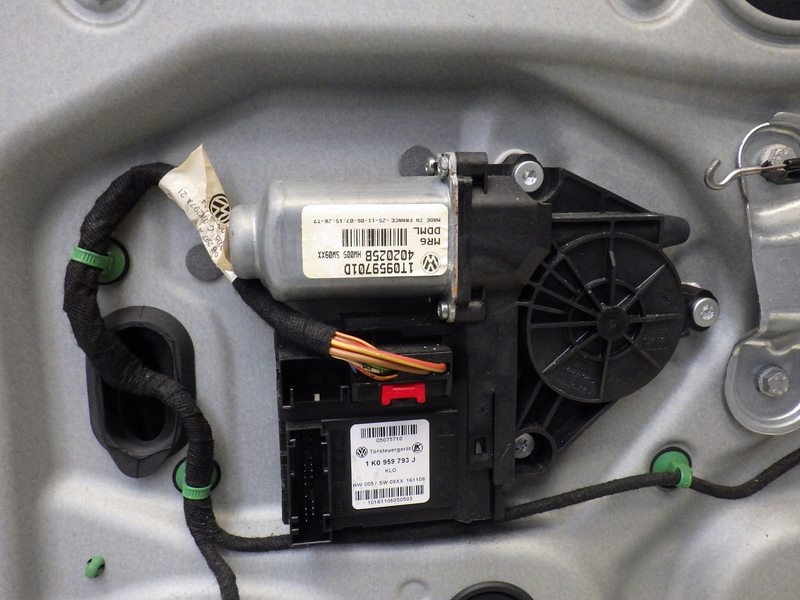 фото №9, Дверь правый перед vw touran i lift