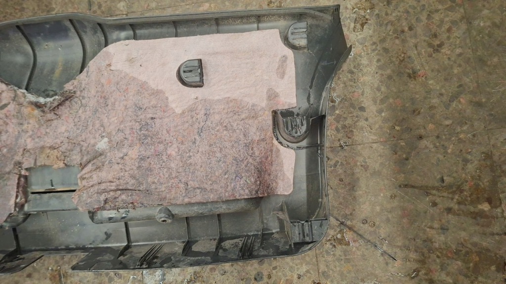 фото №8, 8p3867979a оббивка кришки задня audi a3 8p