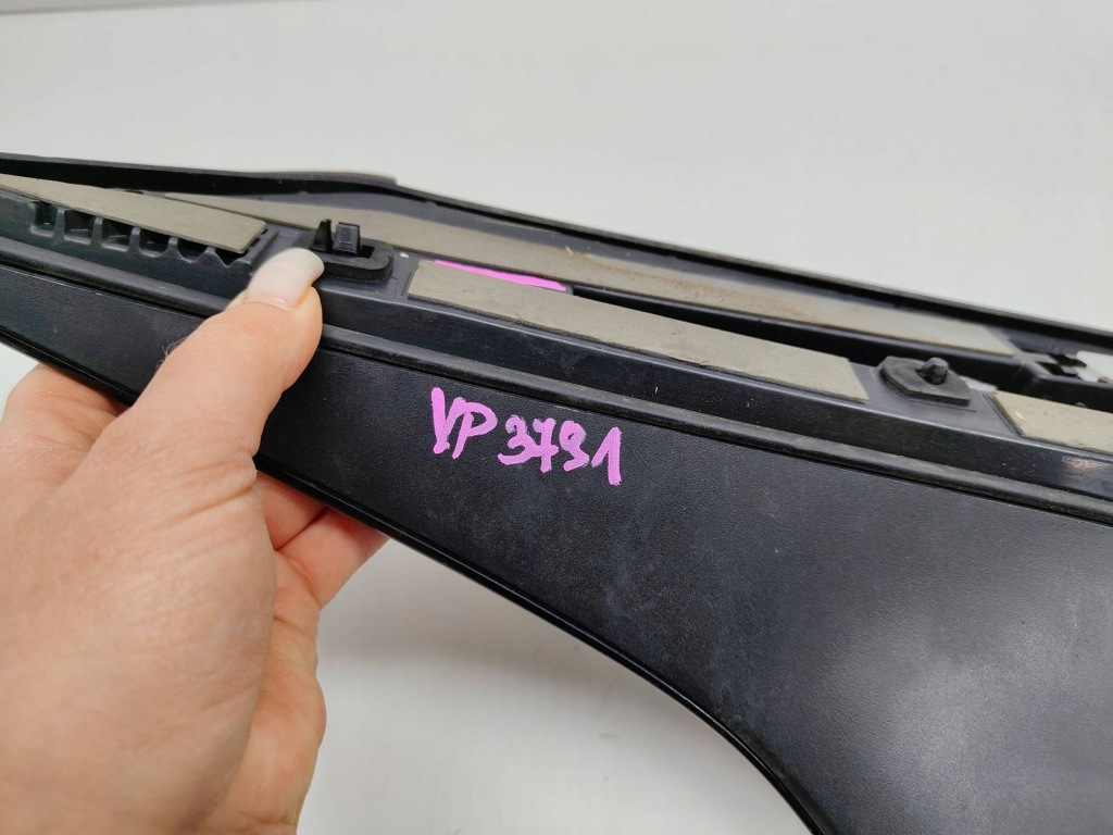 Спойлер кришки правий задній задній volkswagen id.4 11a827940d Київ