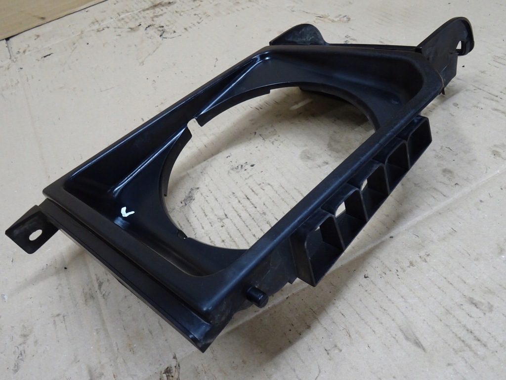 фото №6, Pajero i рамка кронштейн лампы левый решётка радиатора 89r