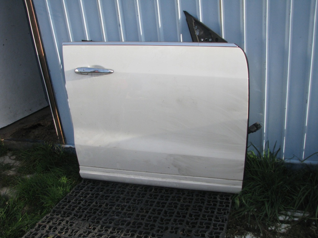 фото №1, Maserati levante двері праве передні