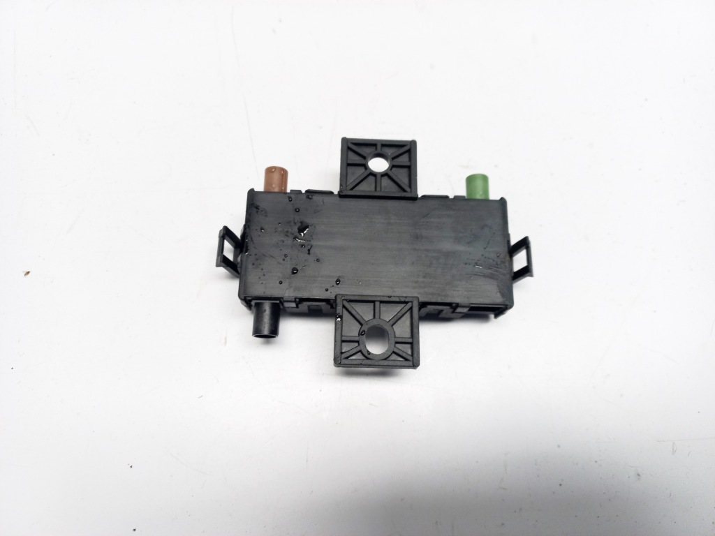 фото №1, Модуль підсилювач антенний mercedes x253 w253 glc a2389055000