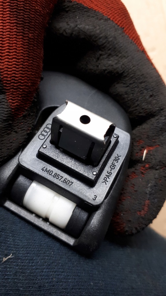 фото №8, A4 b9 8w ручка потолочный кронштейн левый задняя sline