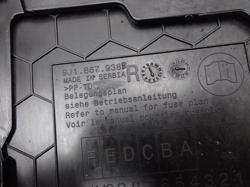 фото №9, Молдинг захист поріг правий перед 9j1867938b porsche taycan turbo s 20r