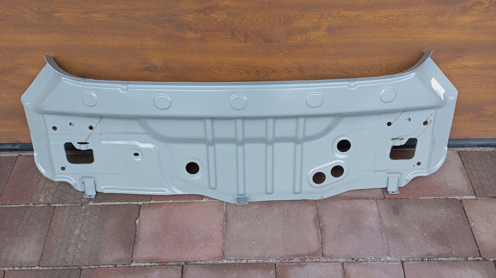 фото №1, Skoda rapid spaceback kombi--- pas задний стена обшивка задние 5jj813301