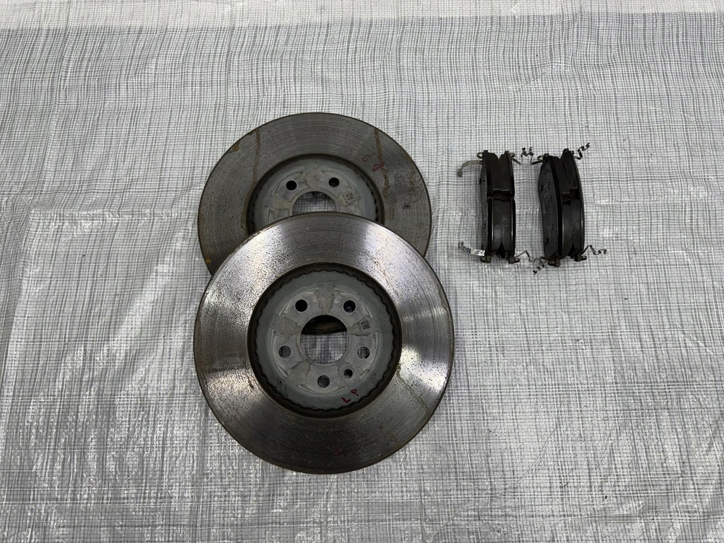 фото №1, Гальмівні диски гальмівні гальмівні колодки перед land rover discovery sport r-dynamic 23-