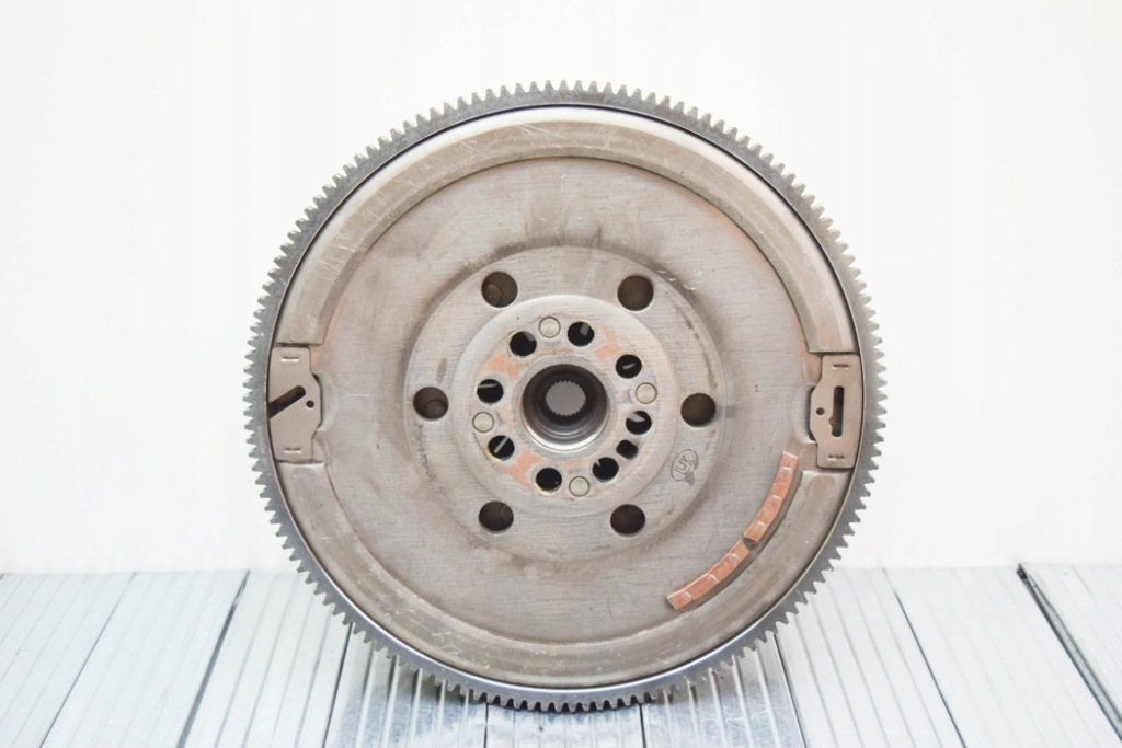 фото №8, Комплект зчеплення bmw f40 8698751 1.5l бензиновий 103kw 2020