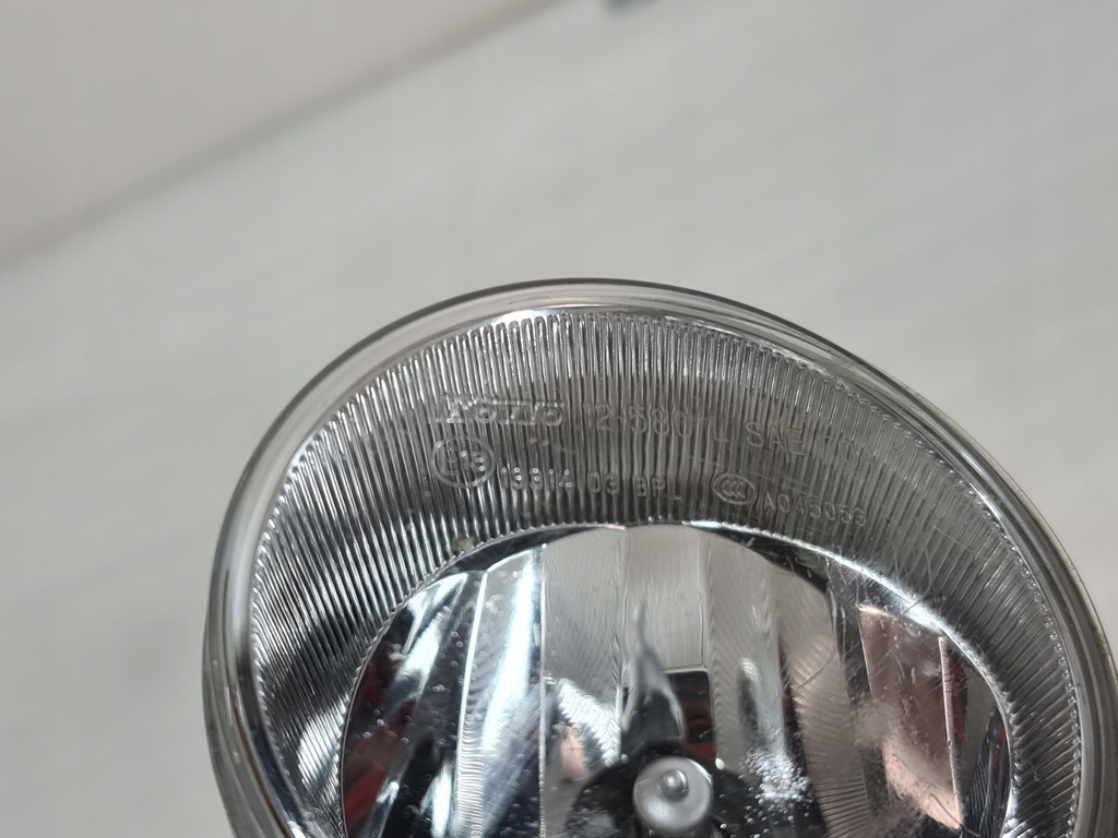 фото №4, Toyota yaris iii auris ii противотуманная фара правый перед оригинал