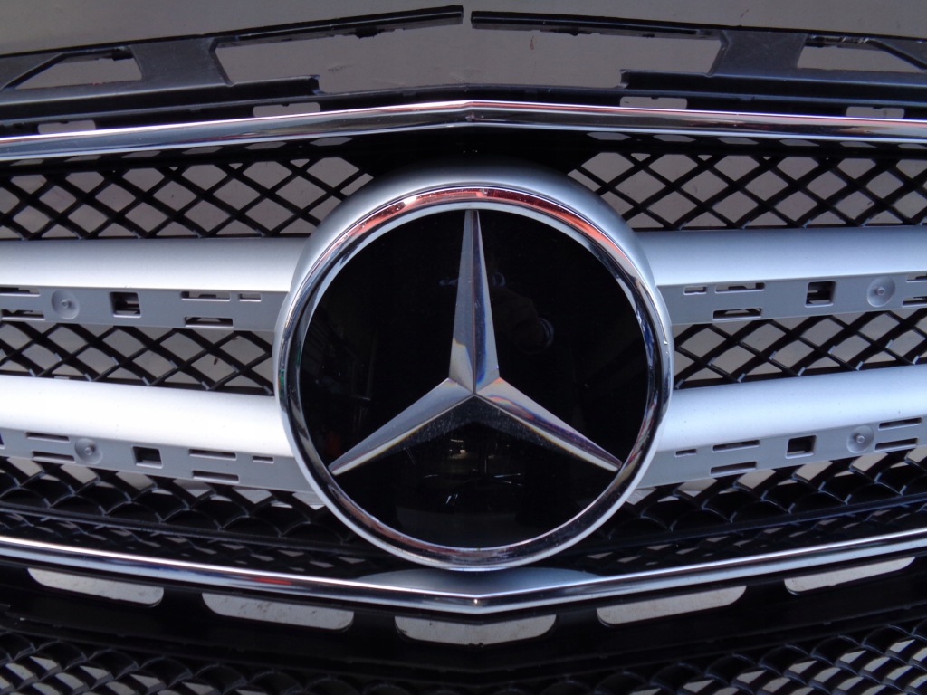 Решётка  решётка радиатора mercedes cls w218 10- под радар Цена