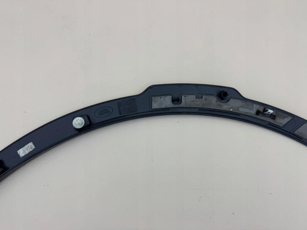 фото №14, Land rover discovery 5 v l462 молдинг крыла левый перед hy32-16a075