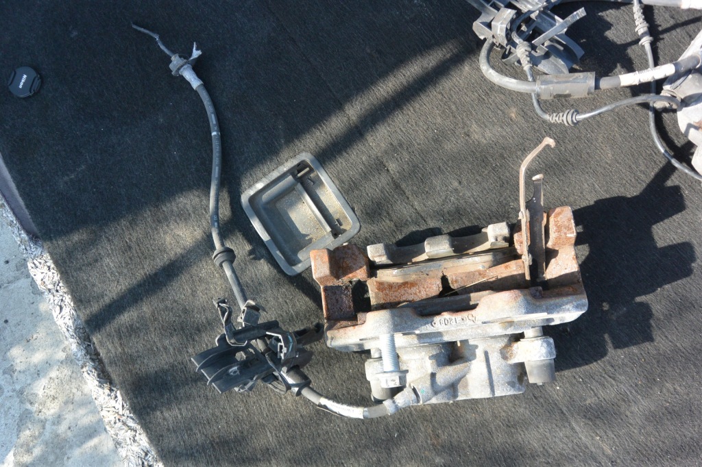 Суппорт тормозной комплект  перед mercedes gl ml 164 Доставка