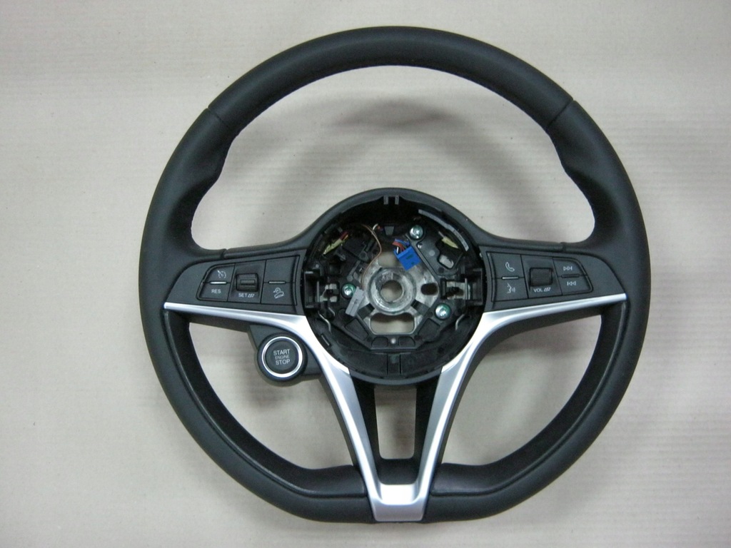 фото №1, Воздуховод кожа alfa romeo stelvio