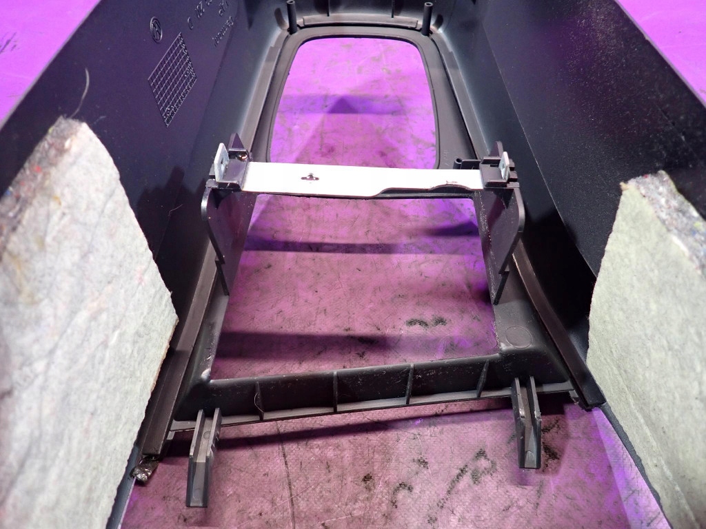 Vw bora 98-05 тунель середній 1j1863201d в Україні