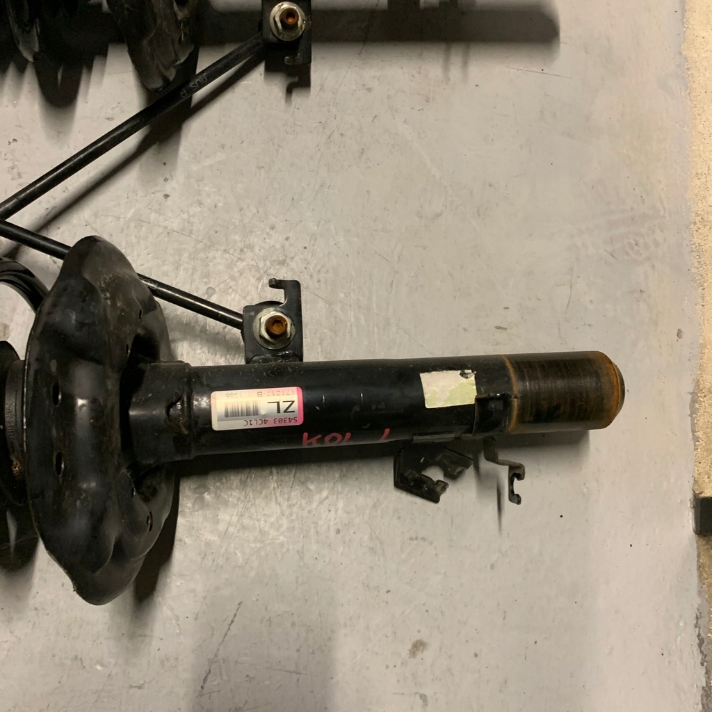 фото №14, Renault koleos ii x-trail 1.3 tce права поворотний кулак амортизатор 543024cl1c