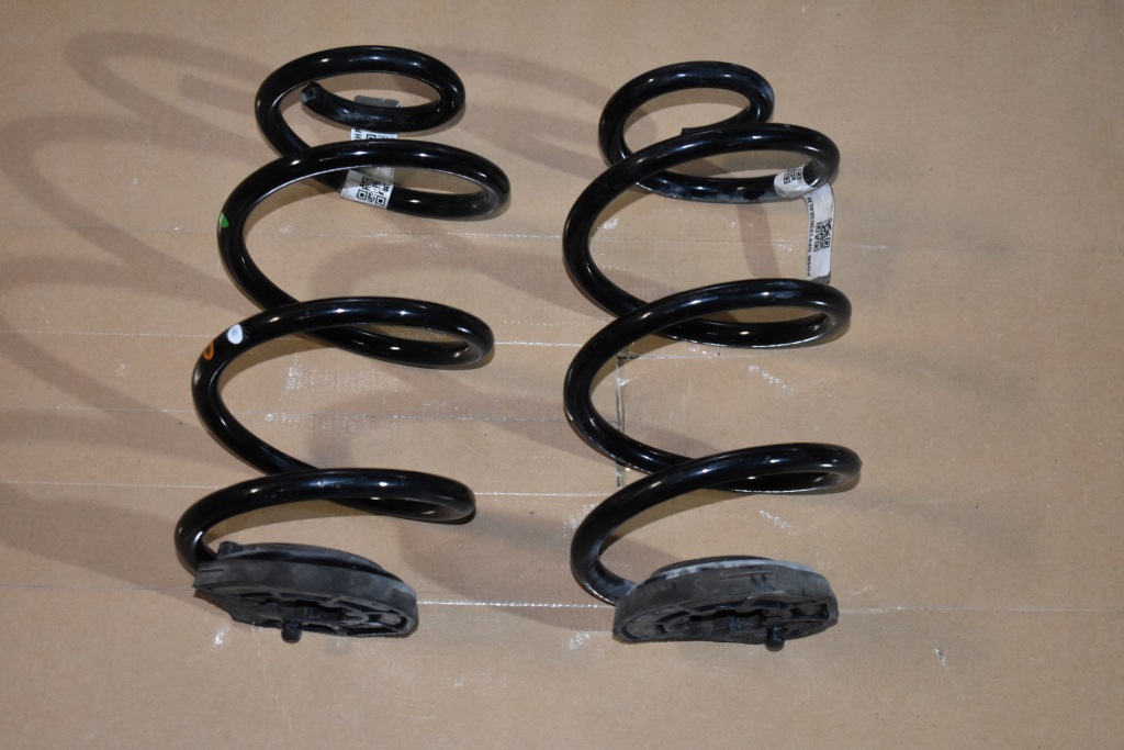 Купити Idealne пружини задня задні mercedes x247 w177 kpl. 1