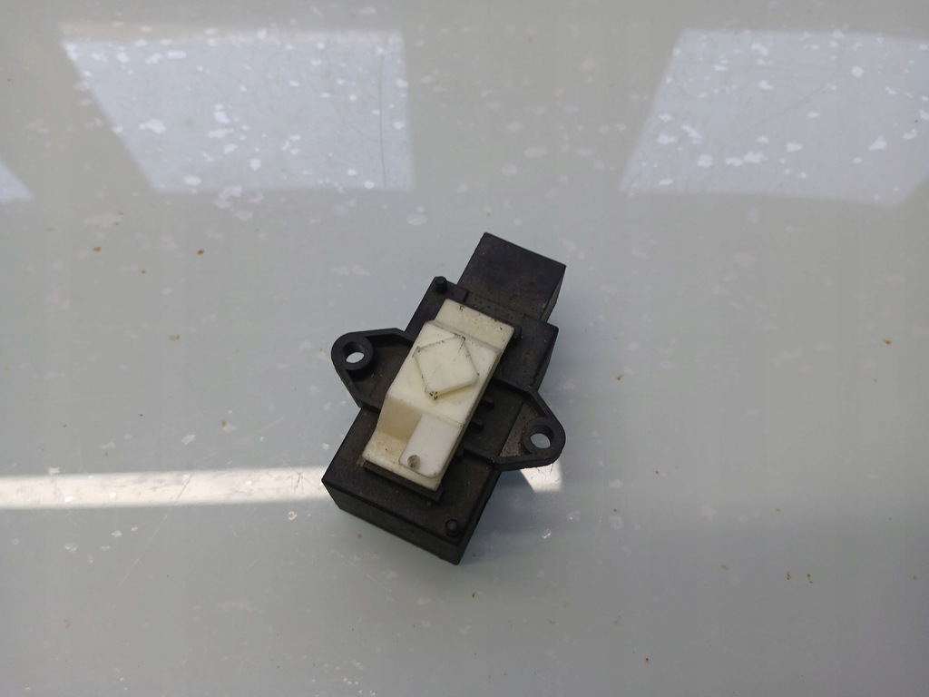 фото №7, Volkswagen touran i 2006 модуль / реле підігрів сидінь