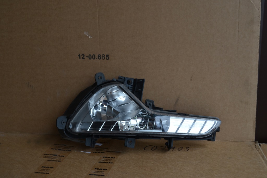 фото №1, Противотуманная фара правый w бампер kia sportage iv 4