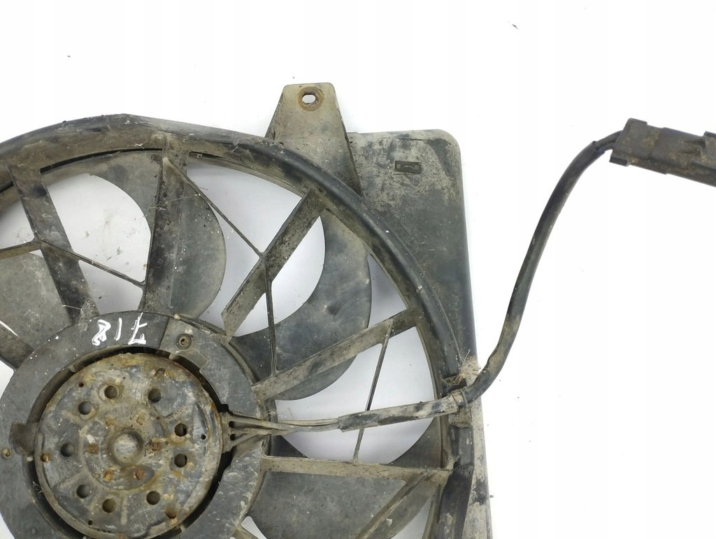фото №6, Chrysler pt cruiser 2002 электрический вентилятор радиатора