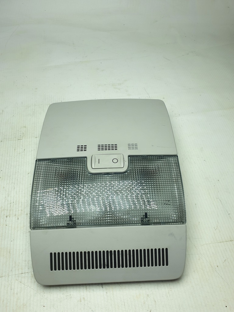 фото №1, Лампа стельовий audi a3 8p 8p0951177