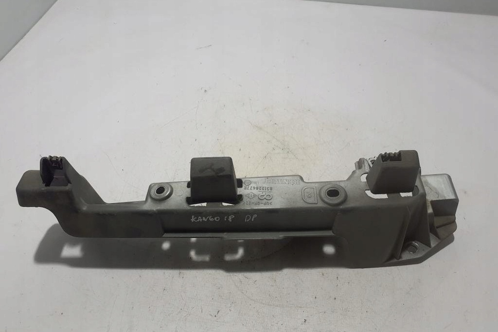 фото №1, Кронштейн передний правого крыла renault