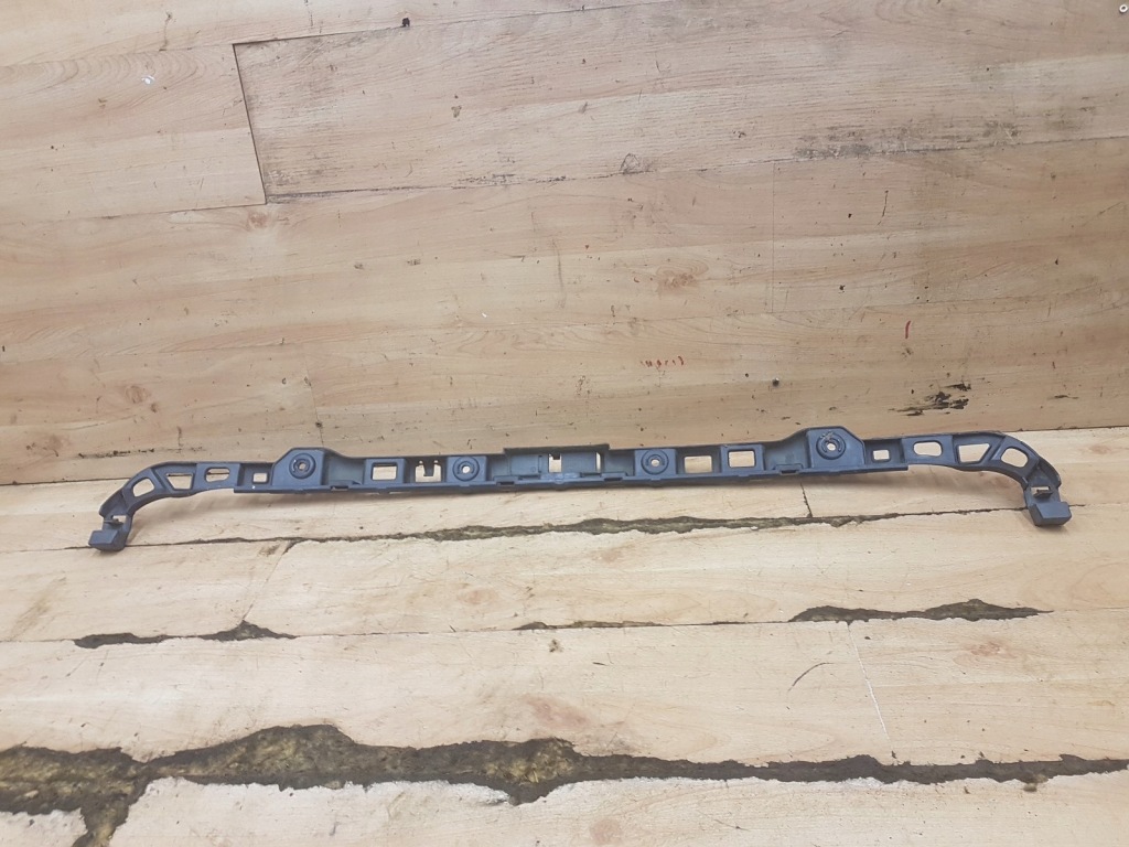 фото №1, Напрямна бампера задня vw golf vi lift hb