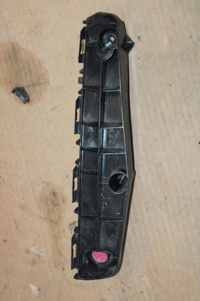 фото №1, Prius iv xv50 направляющая бампера правый перед 15-22