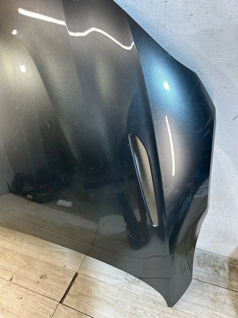 фото №11, Aston martin vantage f1 edution капот