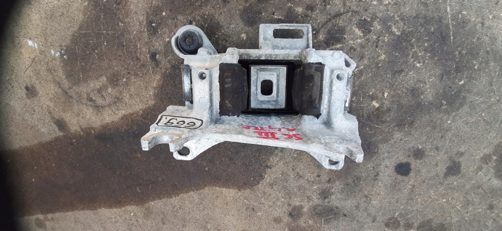 фото №5, Кронштейн подушка двигуна кронштейн 1.4tce renault scenic iii 112200014r