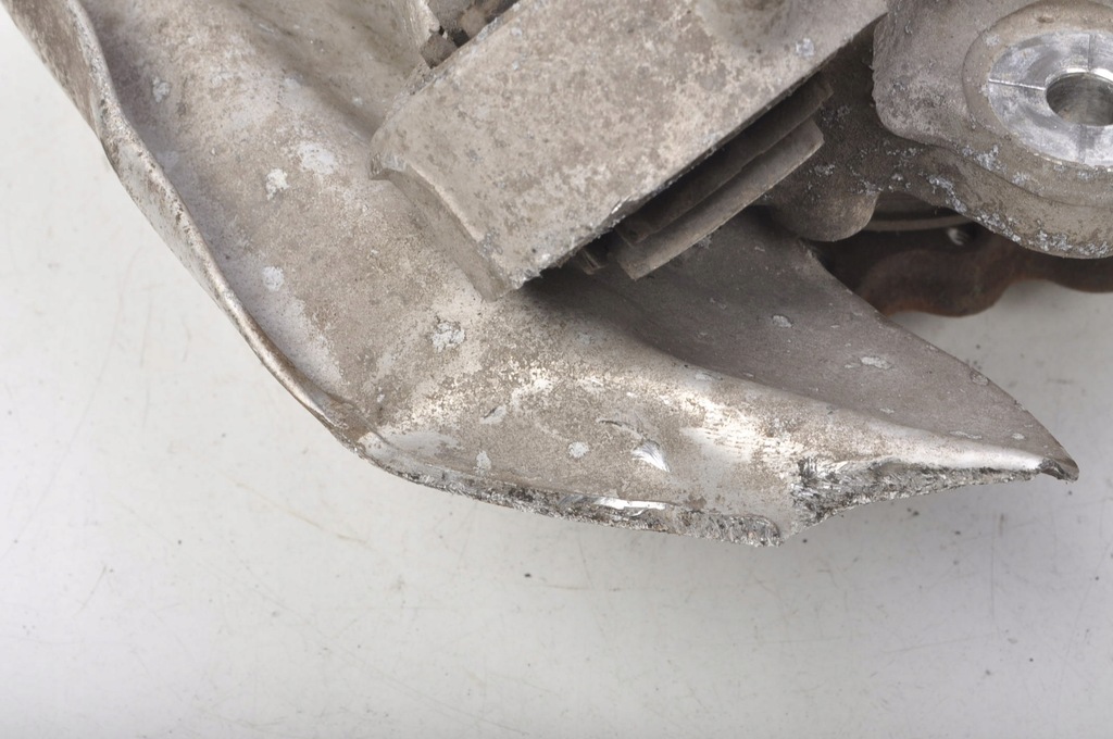 фото №7, Bmw ix3 g08 поворотный кулак левый задняя 21r