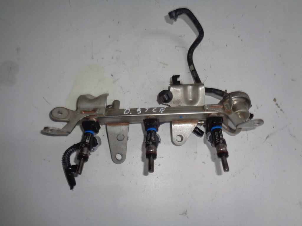 фото №1, Dacia sandero ii logan captur clio iv 0.9 tce молдинг впрыскная инжектор 18r