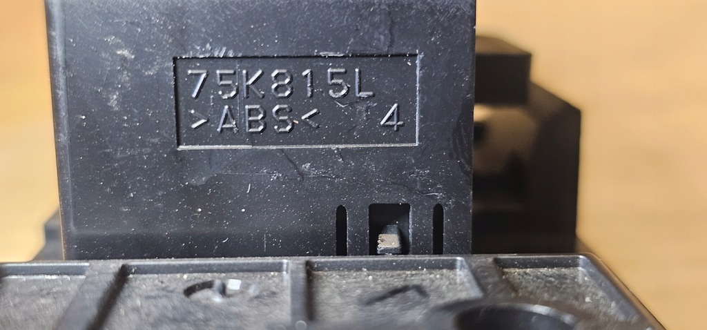 фото №14, Toyota corolla e21 перемикач кнопка гальма авто тримати 75k815l 75k815