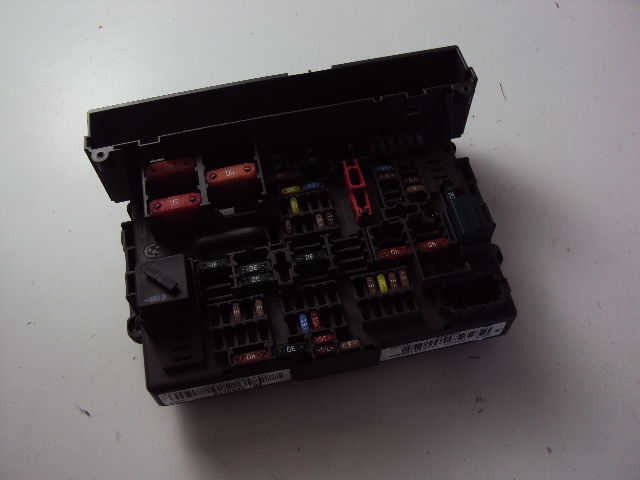 фото №1, Коробка запобіжників bmw serii 1 e82 coupe 2.0 d