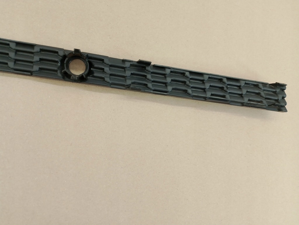 фото №9, Audi q8 2019- молдинг бампера задняя накладка накладка pdc чёрный сатиновая