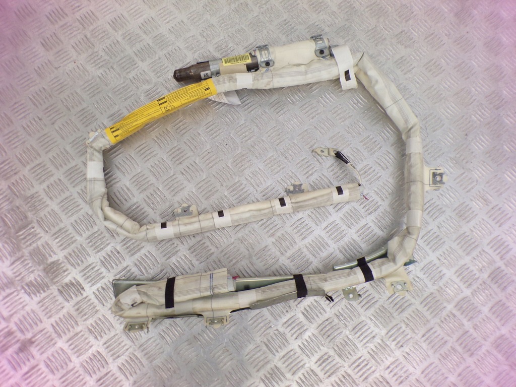 фото №1, Подушка шторка безопасности правая toyota verso lift 13r