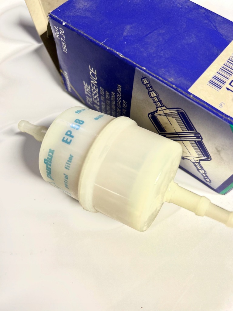 Купити Фільтр пального peugeot 156720 оригінальний номер