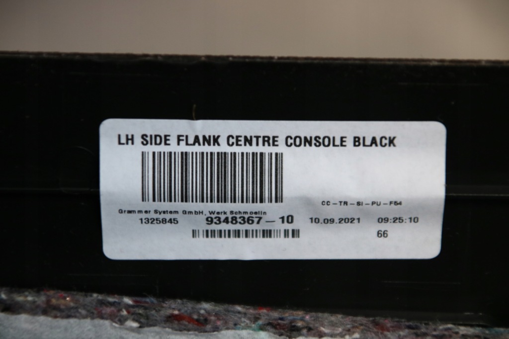 Mini clubman f54 туннель средний подлокотник + зарядное устройство беспроводная с Разборки