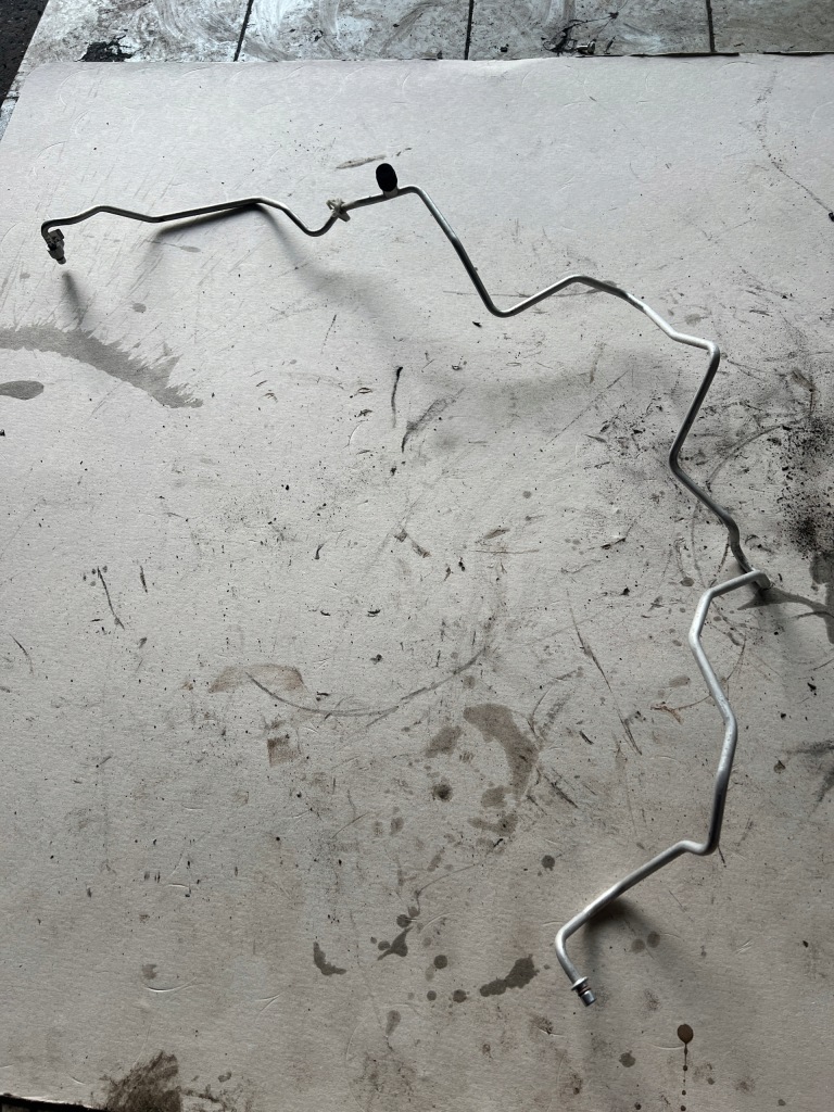 фото №1, Nissan juke f15 1.5 dci шланг кондиціонера