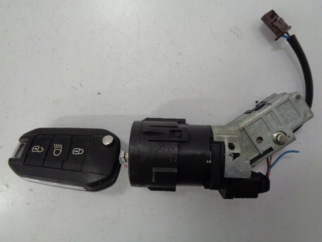 фото №8, Peugeot 208 бортовий комп'ютер набір стартовий 1.6 vti